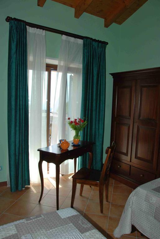 B&B La Casa Di Trizzi Como Room photo